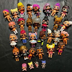 Large LOL SURPRISE Lot Of 32 Dolls & Babies